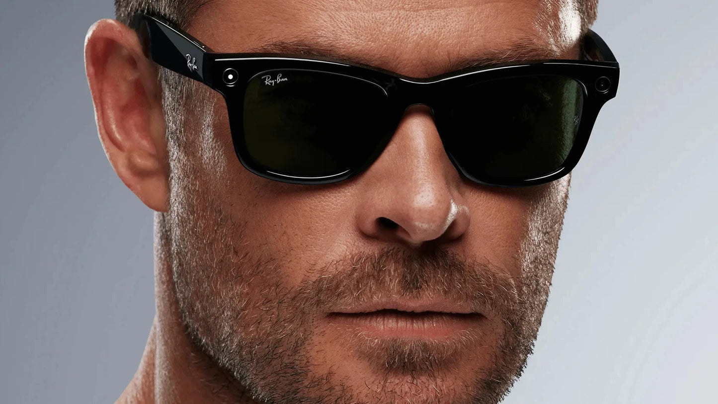 model wearing Ray-ban Meta wayfarer 601/71